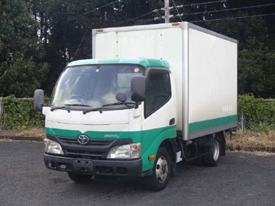 TOYOTA DYNA