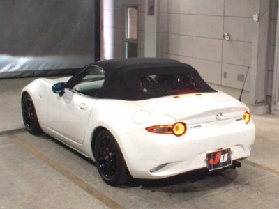 MAZDA ROADSTER