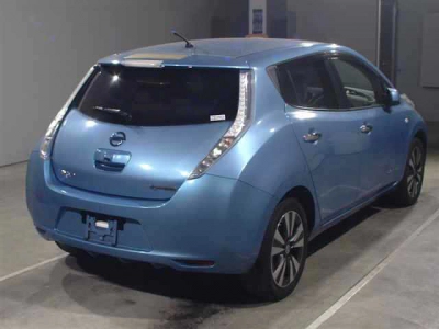 NISSAN LEAF