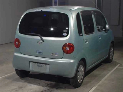 DAIHATSU MOVE LATTE