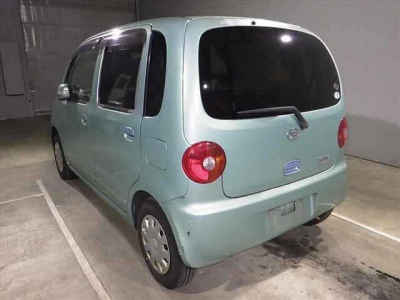 DAIHATSU MOVE LATTE