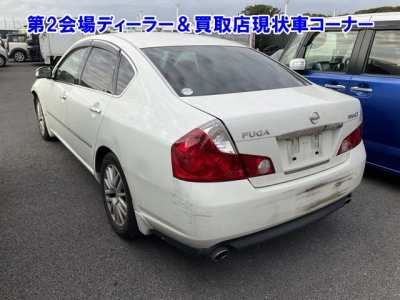 NISSAN FUGA