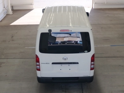 TOYOTA REGIUS ACE