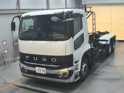 MITSUBISHI FUSO