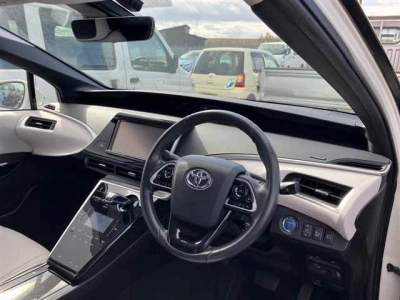 TOYOTA MIRAI