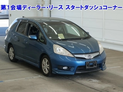 HONDA FIT SHUTTLE HYBRID