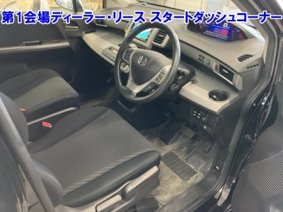 HONDA FREED HYBRID