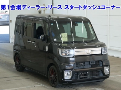 DAIHATSU WAKE