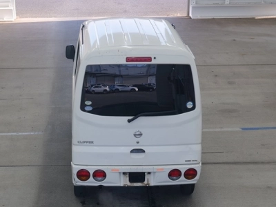 NISSAN CLIPPER