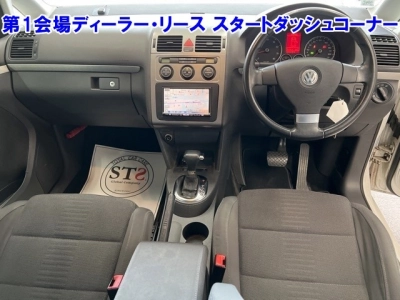 VOLKSWAGEN GOLF TOURAN