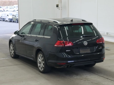 VOLKSWAGEN GOLF VARIANT