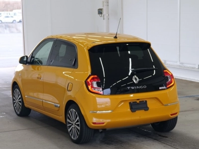 RENAULT TWINGO