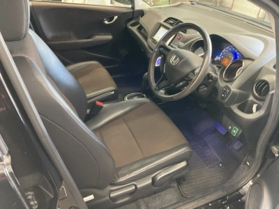 HONDA FIT SHUTTLE HYBRID