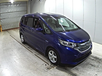 HONDA FREED HYBRID