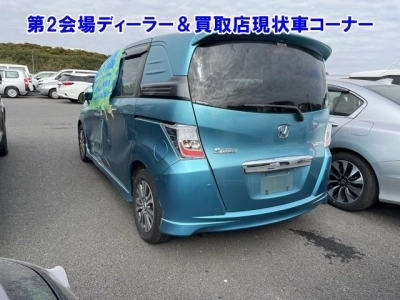 HONDA FREED SPIKE