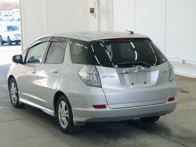 HONDA FIT SHUTTLE HYBRID