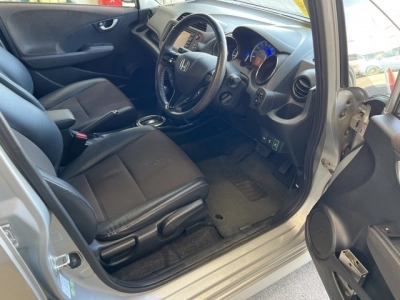 HONDA FIT SHUTTLE HYBRID