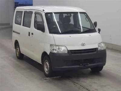 TOYOTA LITE ACE VAN