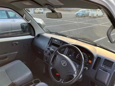 TOYOTA LITE ACE VAN