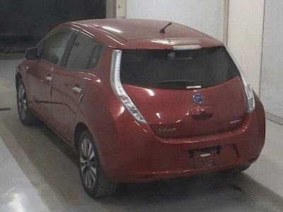 NISSAN LEAF