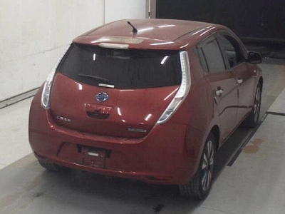 NISSAN LEAF