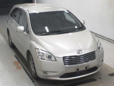TOYOTA MARK X ZIO