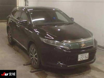 TOYOTA HARRIER