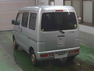 DAIHATSU HIJET VAN