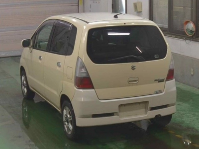 SUZUKI MRWAGON