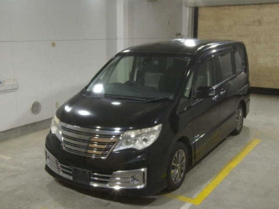 NISSAN SERENA