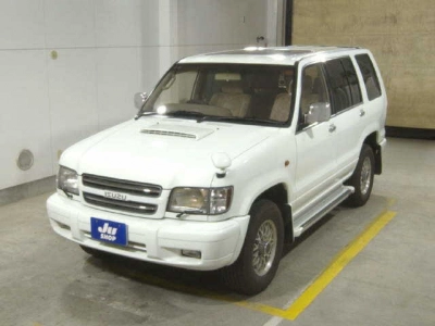 ISUZU BIGHORN