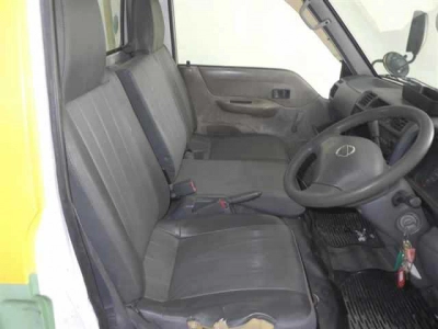 NISSAN VANETTE TRUCK