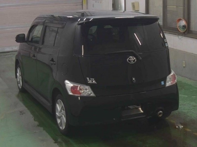TOYOTA BB