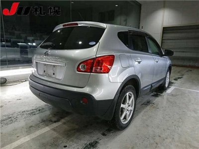 NISSAN DUALIS