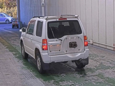 MITSUBISHI PAJERO MINI