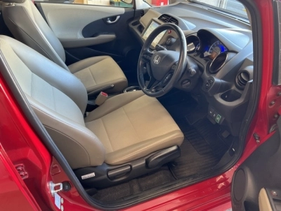 HONDA FIT SHUTTLE HYBRID