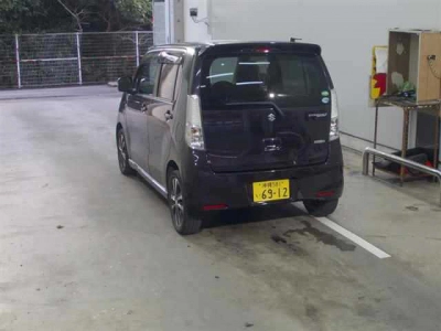 SUZUKI WAGON R STINGRAY