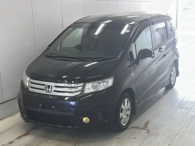 HONDA FREED SPIKE