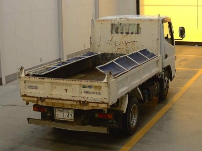 MITSUBISHI CANTER