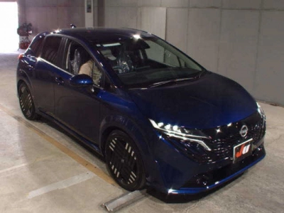 NISSAN AURA