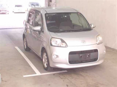 TOYOTA PORTE