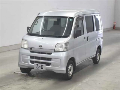 TOYOTA PIXIS VAN