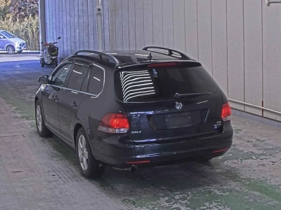 VOLKSWAGEN GOLF VARIANT