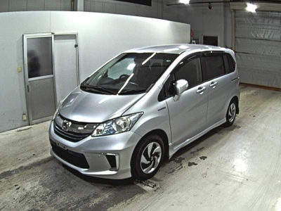 HONDA FREED HYBRID