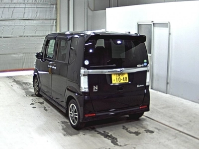 HONDA N BOX CUSTOM