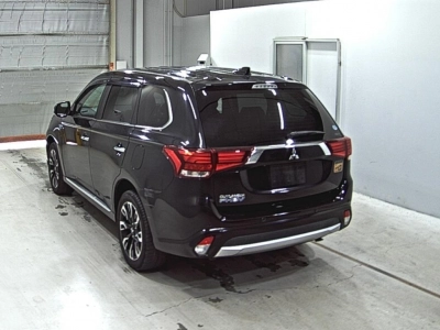 MITSUBISHI OUTLANDER PHEV