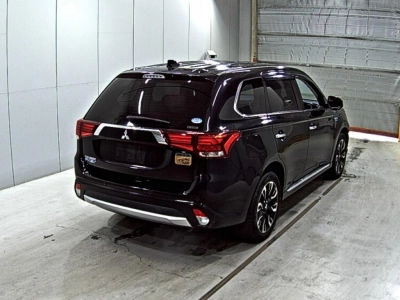 MITSUBISHI OUTLANDER PHEV