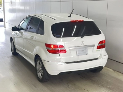 MERCEDES BENZ B CLASS