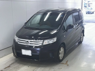 HONDA FREED SPIKE