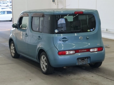 NISSAN CUBE